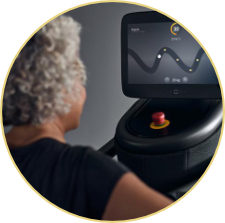 Smartes Krafttraining an geführten Geräten